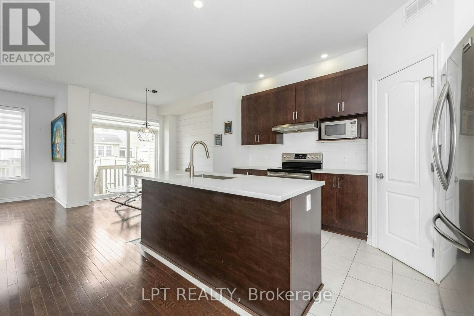 181 Manorwood Crescent, Ottawa, ON, K1T 3T8 - 7