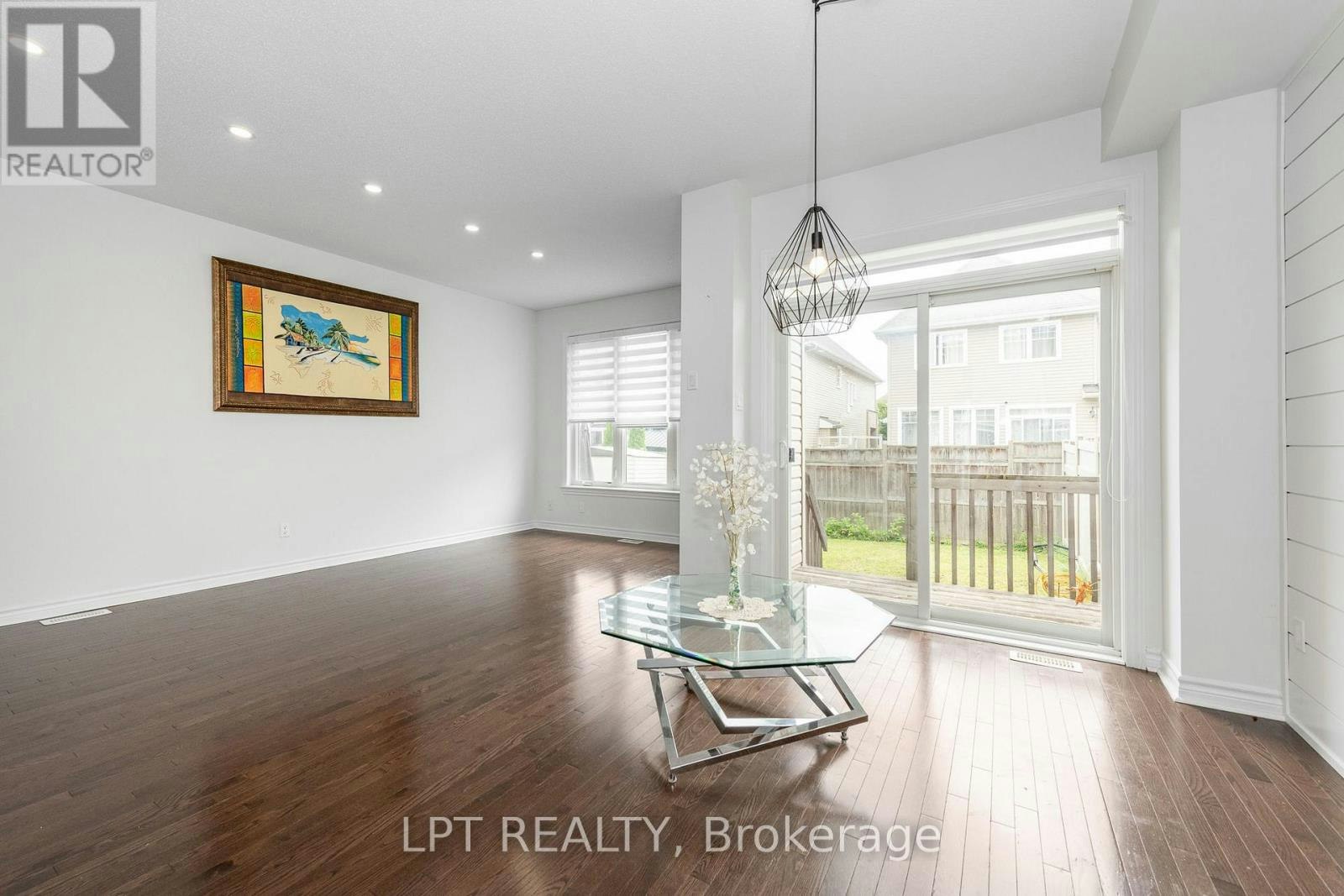 181 Manorwood Crescent, Ottawa, ON, K1T 3T8 - 17