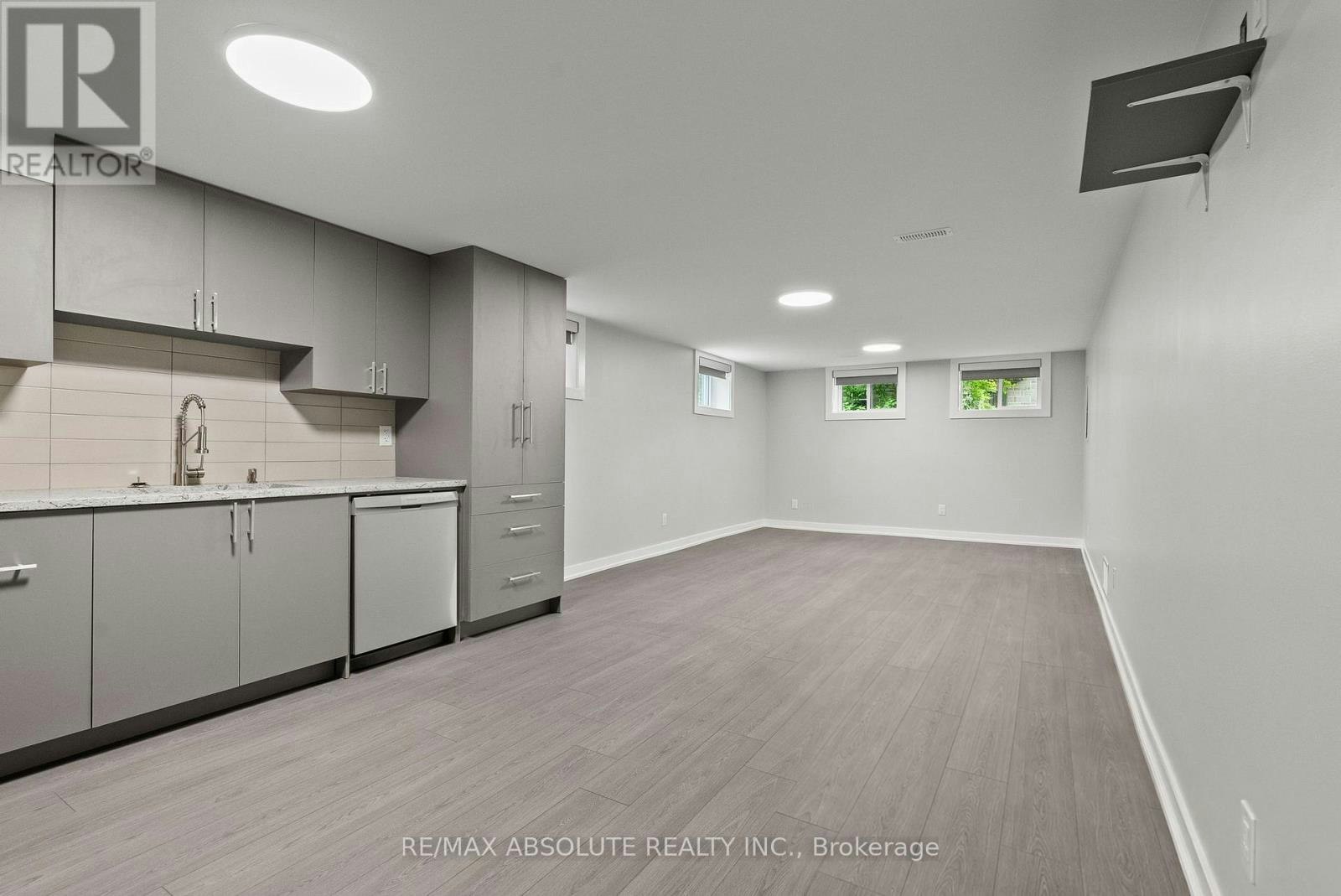 B (BASEMENT-403 Pleasant Park Road, Ottawa, ON, K1H 5M9 - 11