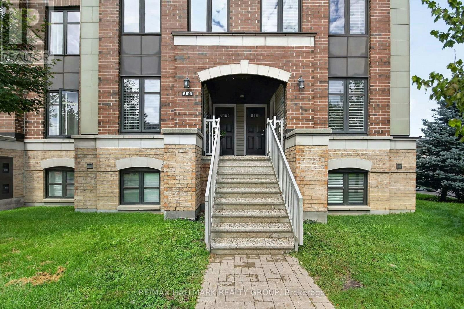 619-A Chapman Mills Drive, Ottawa, ON, K2J 5T1