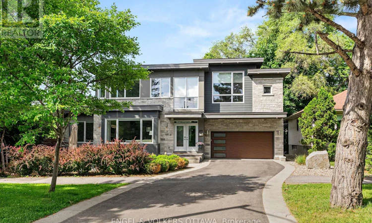 615 Island Park Crescent