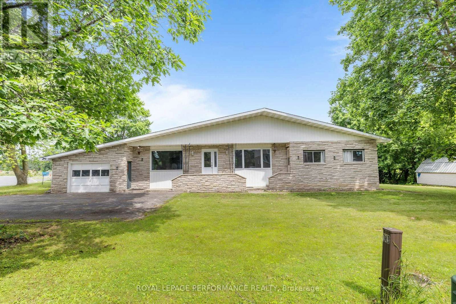 438 Voyageur Place, Russell, ON, K0A 1W0