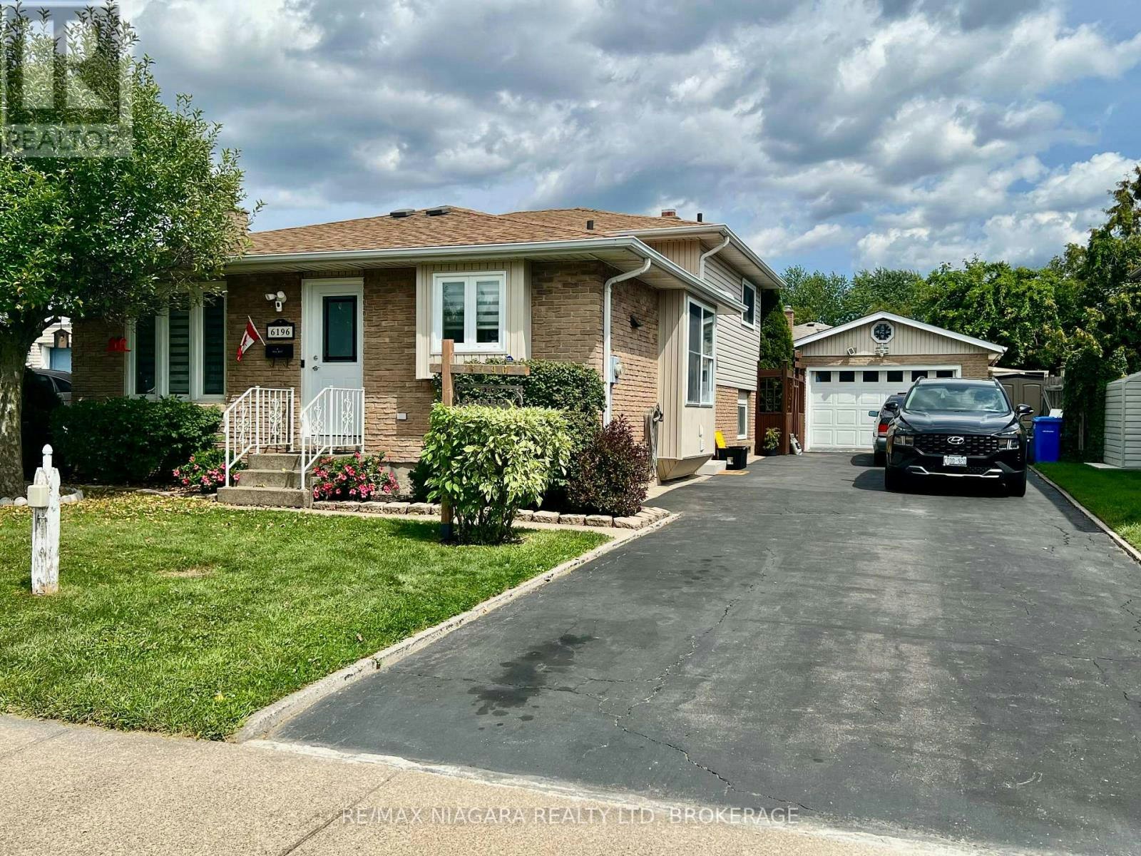 6196 Kirkland Drive, Niagara Falls, ON, L2H 2A6