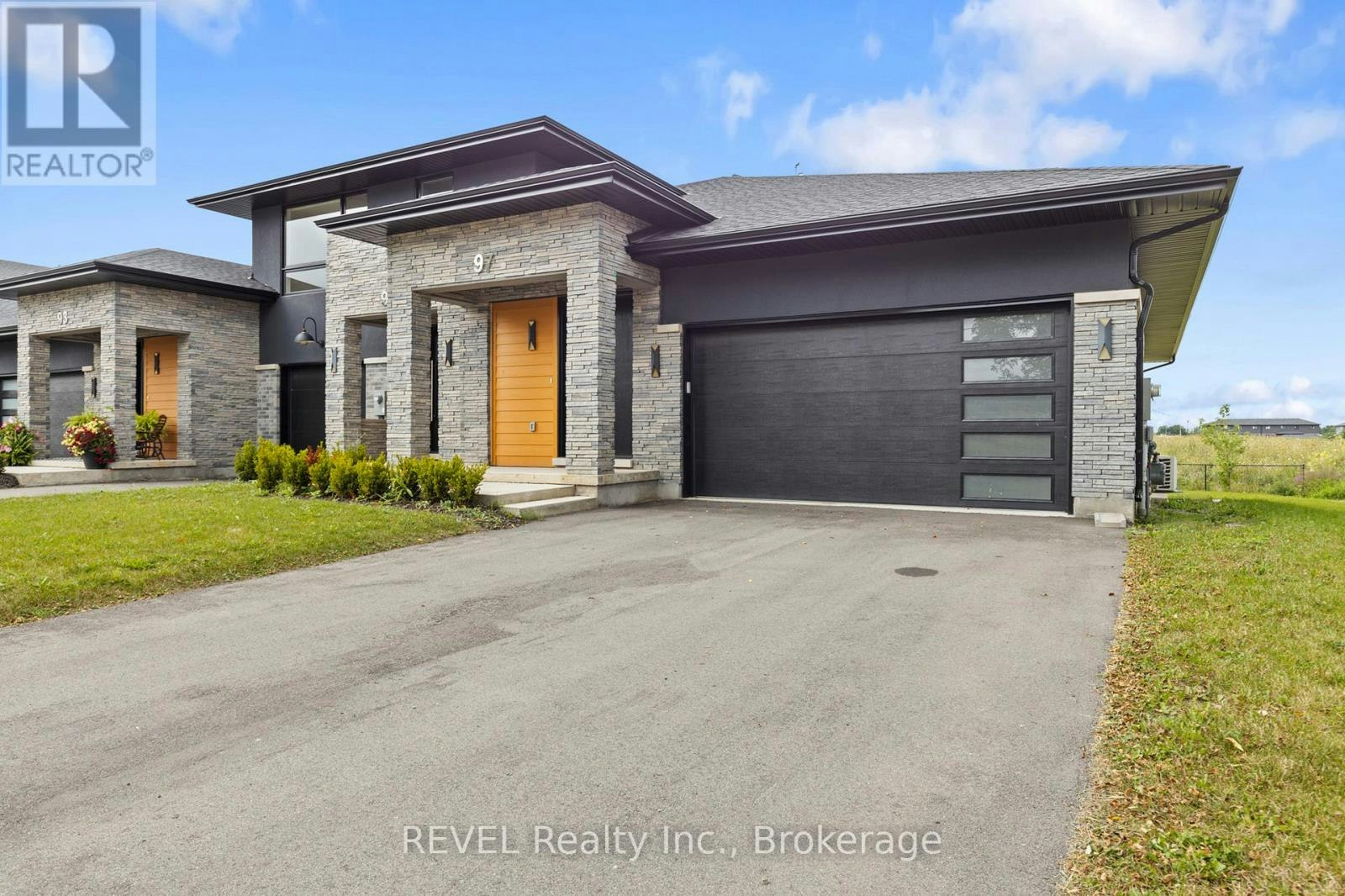 MAIN FLOOR-97 Port Robinson Road, Pelham, ON, L3B 5N5