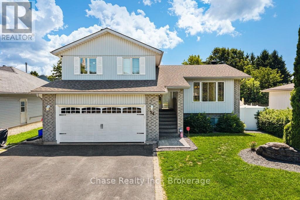 54 Edward Street, Penetanguishene, ON, L9M 1J8