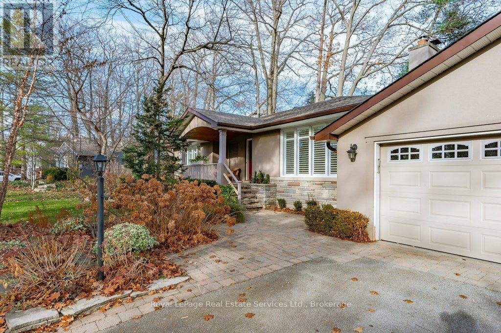 349 Wedgewood Drive, Oakville, ON, L6J 4R6 - 3