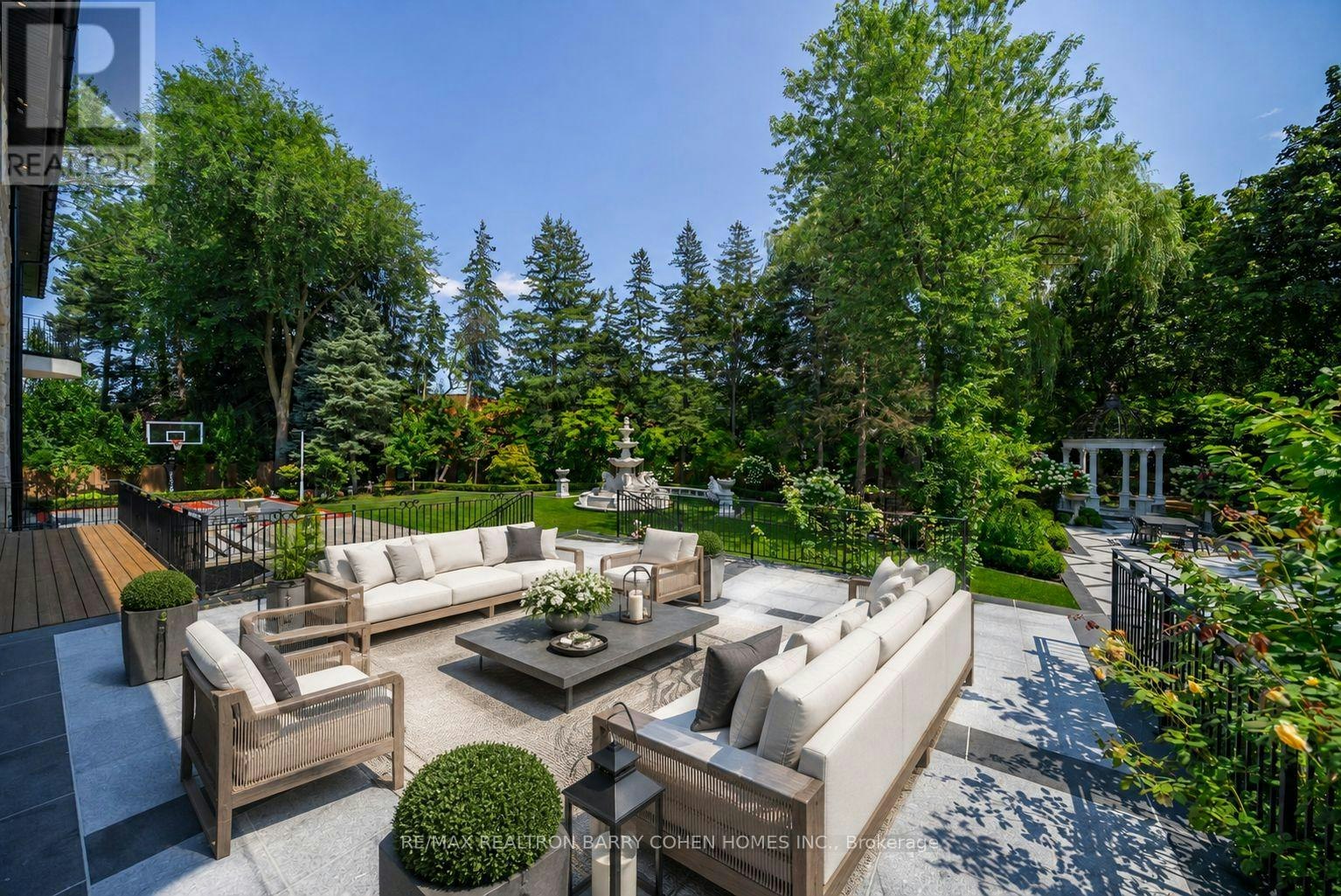 99 Bayview Ridge, Toronto, ON, M2L 1E5 - 45