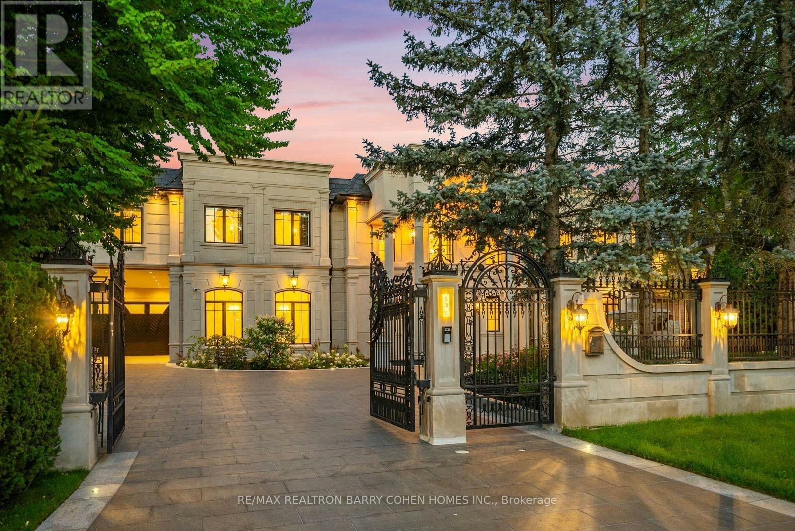 99 Bayview Ridge, Toronto, ON, M2L 1E5