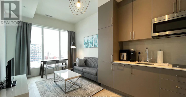 813W-27 Bathurst Street, Toronto, ON, M5V 0R1 - 9