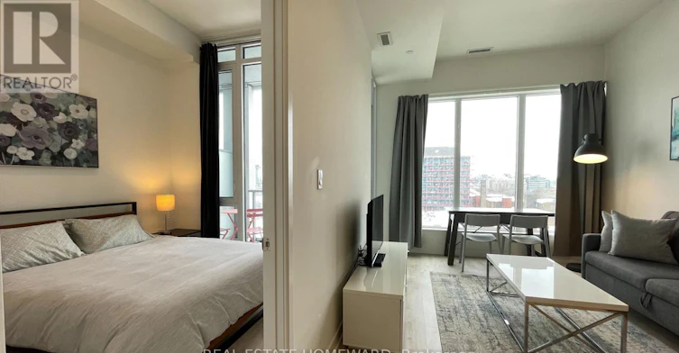 813W-27 Bathurst Street, Toronto, ON, M5V 0R1 - 10