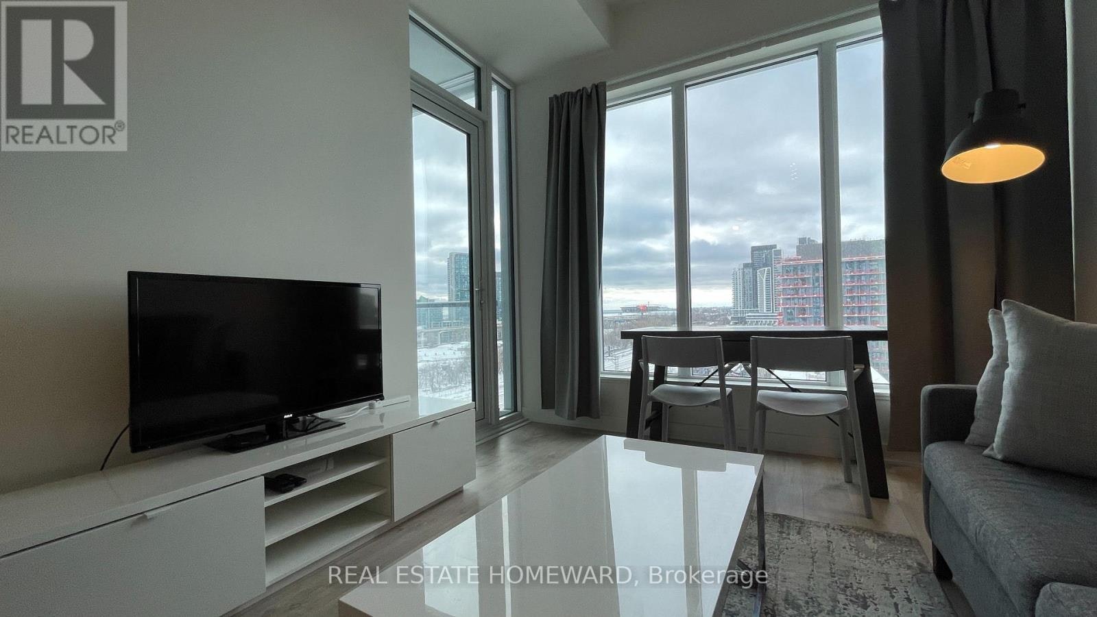 813W-27 Bathurst Street, Toronto, ON, M5V 0R1 - 18