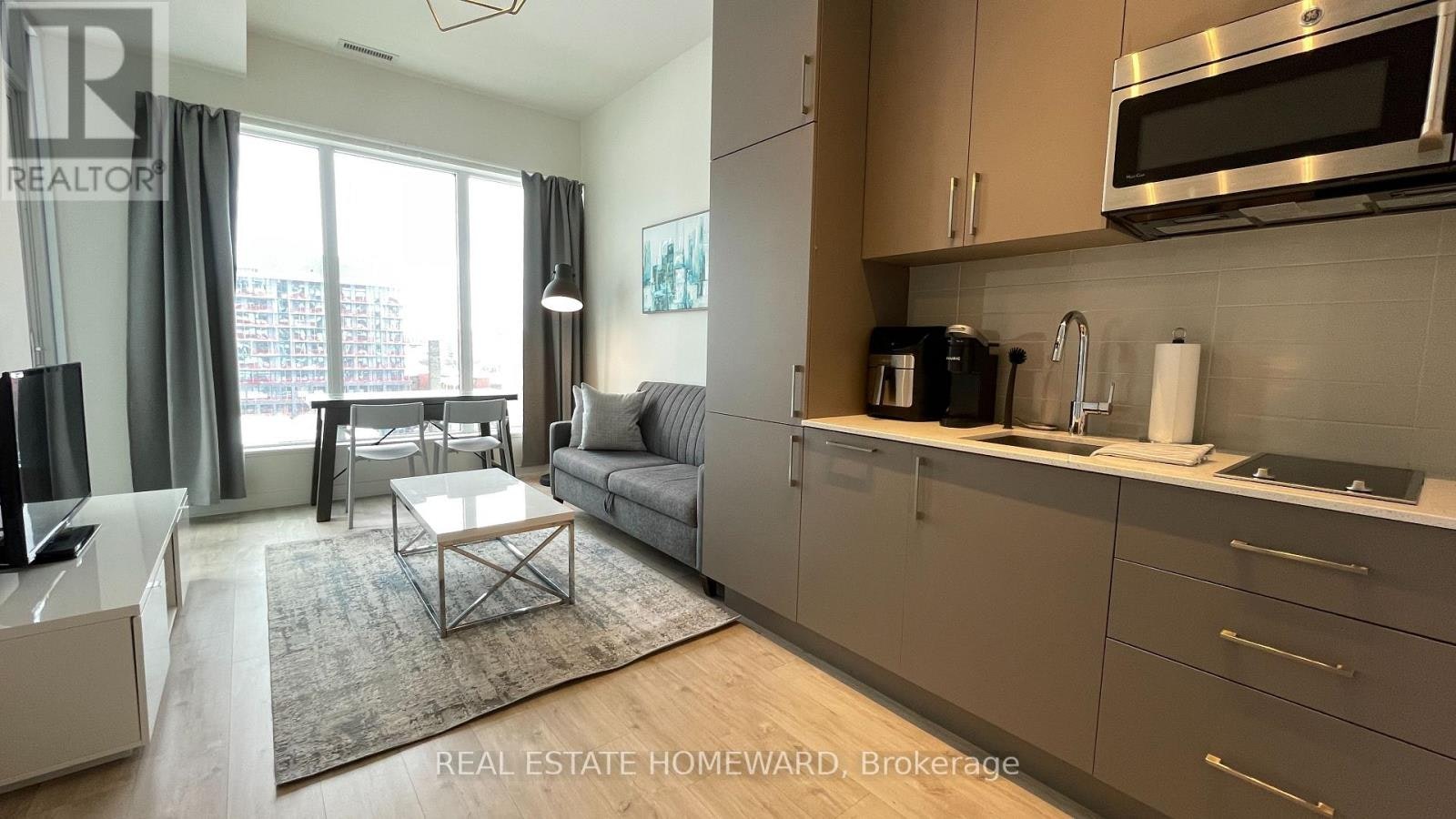 813W-27 Bathurst Street, Toronto, ON, M5V 0R1 - 24