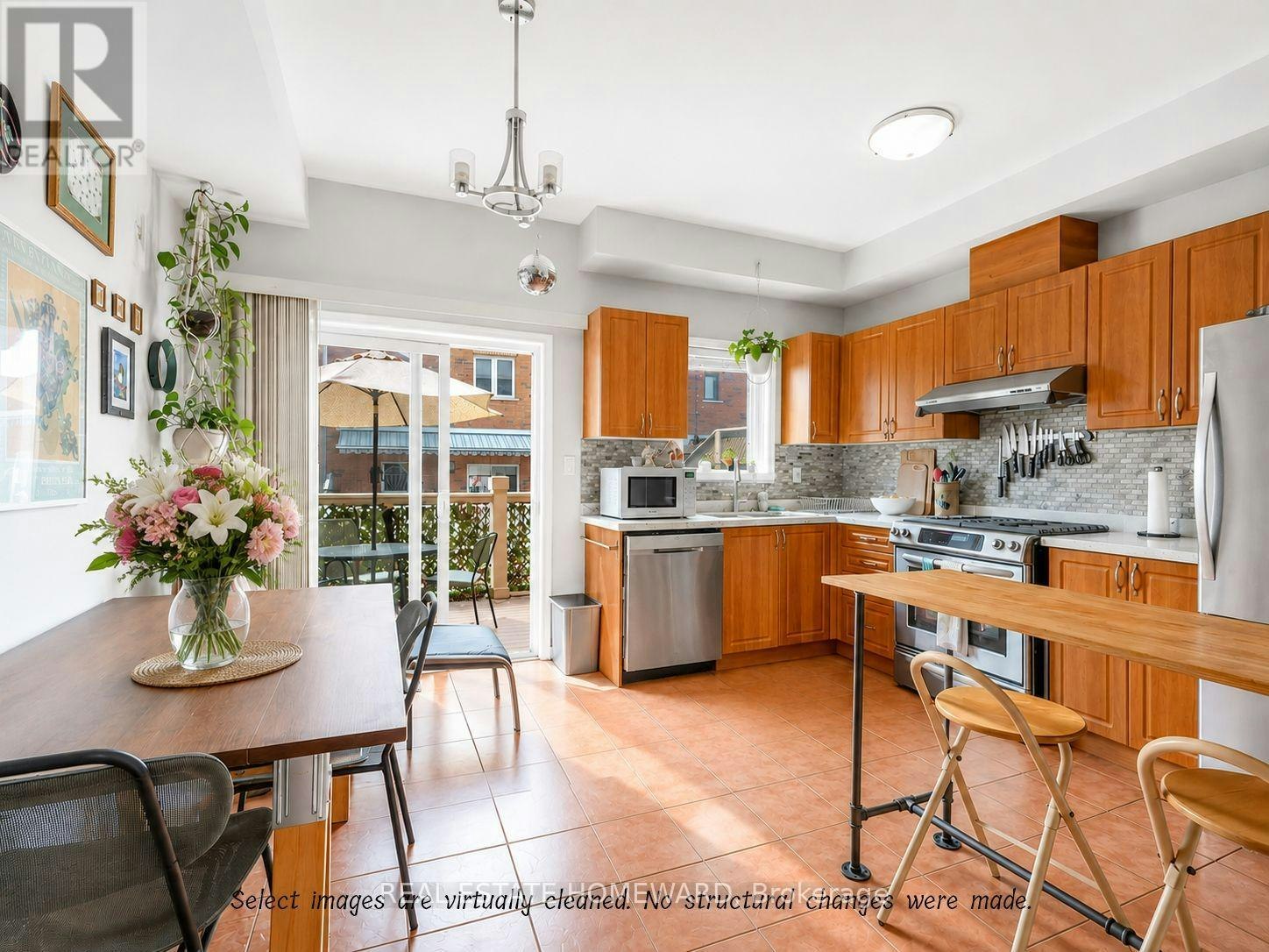 24 Filmic Lane, Toronto, ON, M4M 3R1 - 8