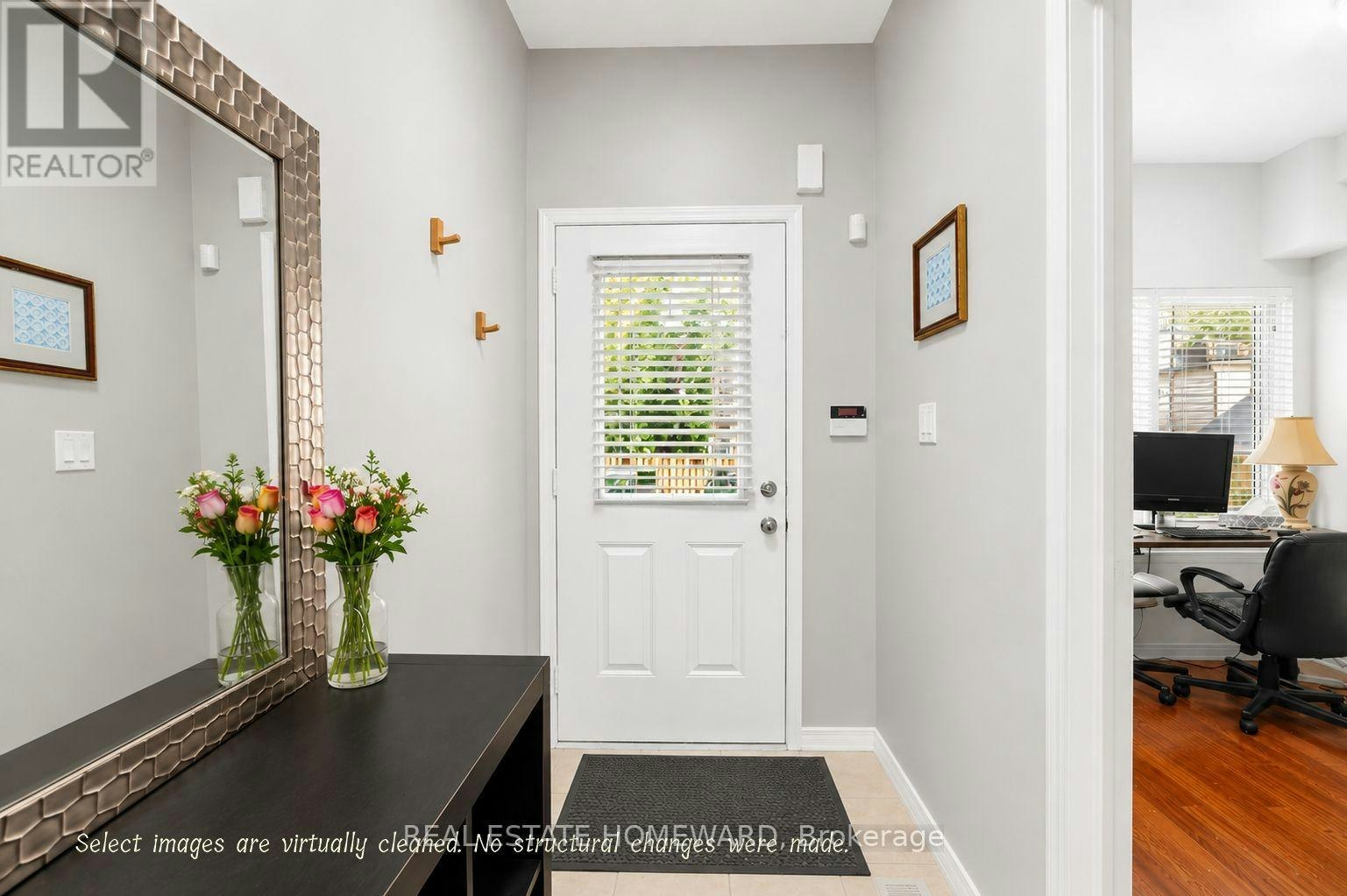 24 Filmic Lane, Toronto, ON, M4M 3R1 - 2