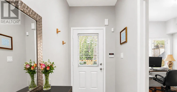 24 Filmic Lane, Toronto, ON, M4M 3R1 - 2