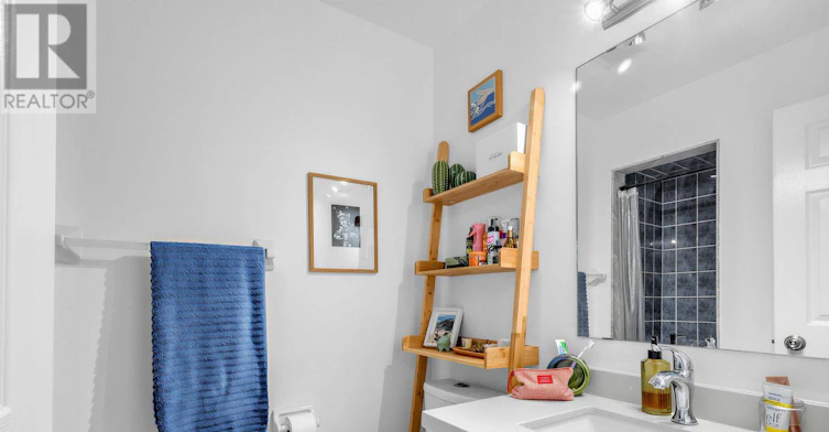 24 Filmic Lane, Toronto, ON, M4M 3R1 - 17