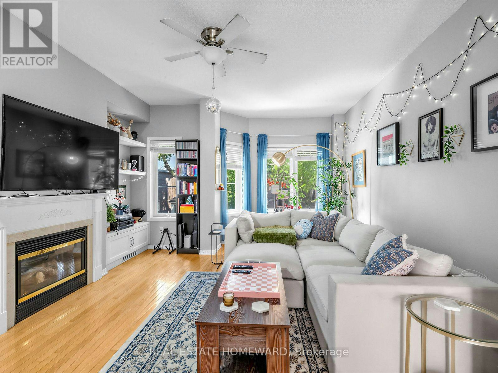 24 Filmic Lane, Toronto, ON, M4M 3R1 - 4