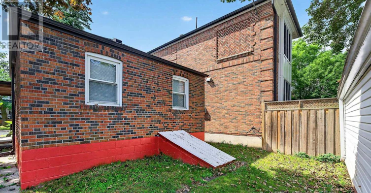 29 Red Deer Avenue, Toronto, ON, M1N 2Z1 - 40