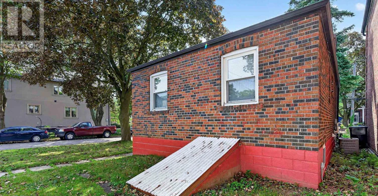 29 Red Deer Avenue, Toronto, ON, M1N 2Z1 - 41