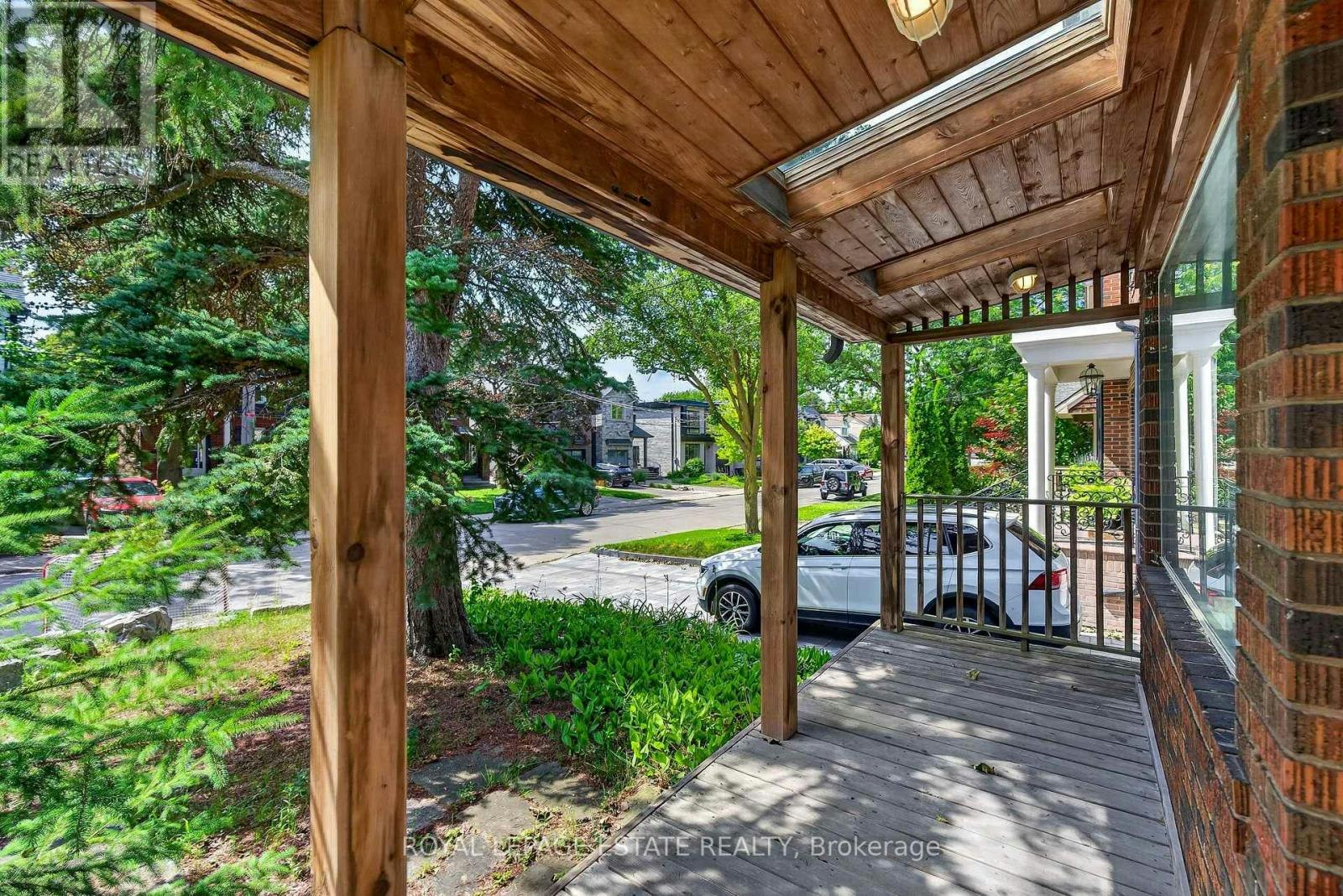 29 Red Deer Avenue, Toronto, ON, M1N 2Z1 - 30