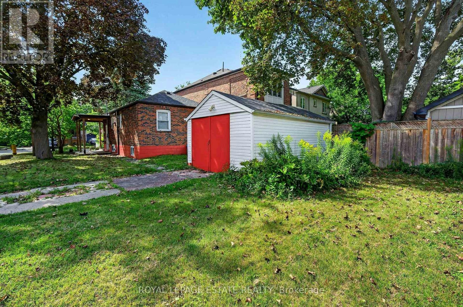 29 Red Deer Avenue, Toronto, ON, M1N 2Z1 - 38