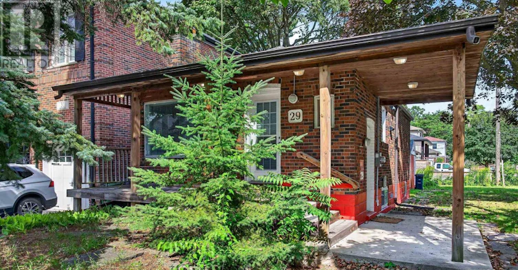 29 Red Deer Avenue, Toronto, ON, M1N 2Z1 - 2