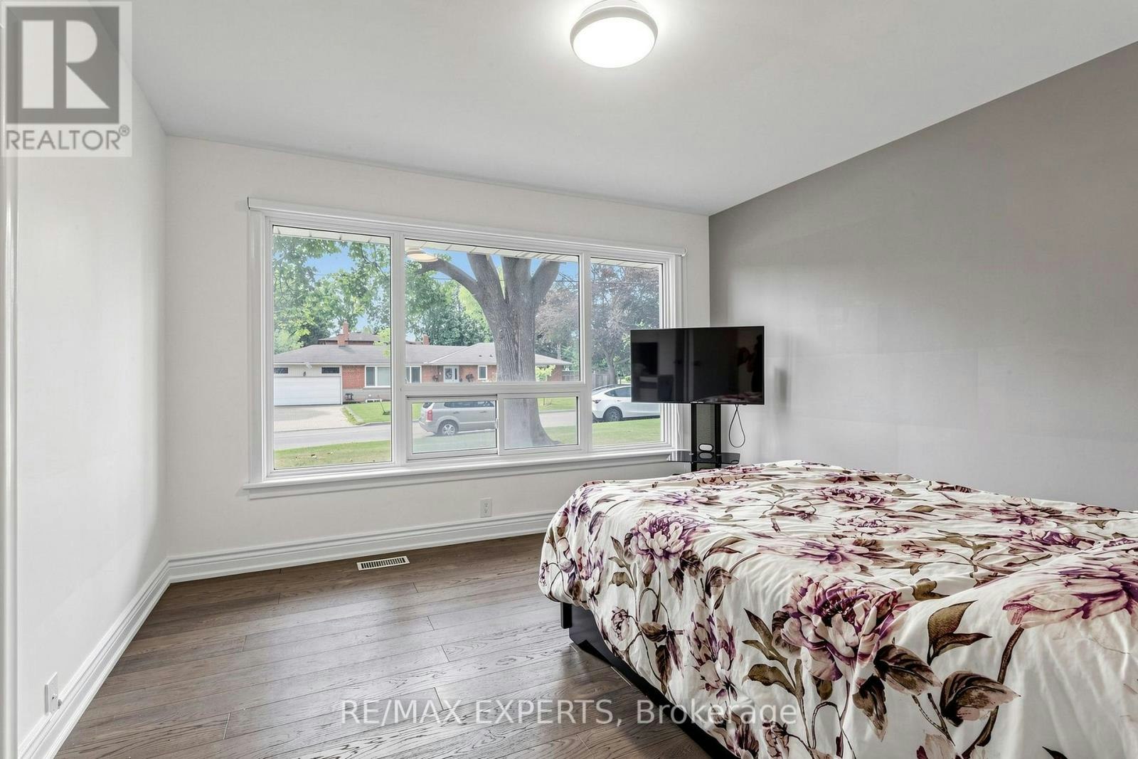8 Longbridge Road, Vaughan, ON, L4J 1L5 - 21