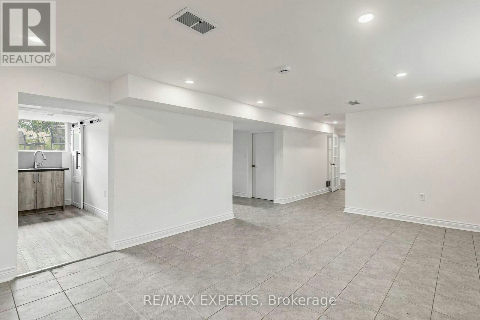 8 Longbridge Road, Vaughan, ON, L4J 1L5 - 33