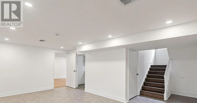 8 Longbridge Road, Vaughan, ON, L4J 1L5 - 32