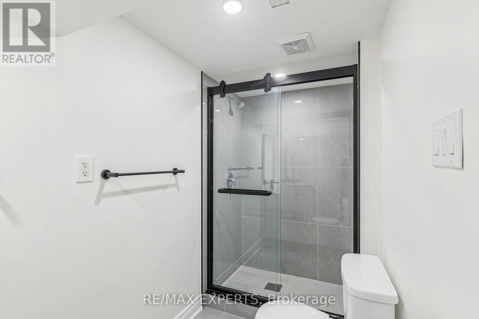 8 Longbridge Road, Vaughan, ON, L4J 1L5 - 37