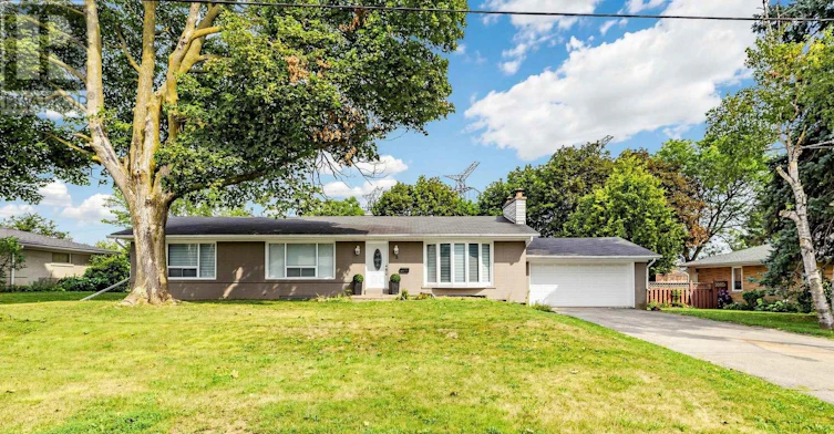8 Longbridge Road, Vaughan, ON, L4J 1L5