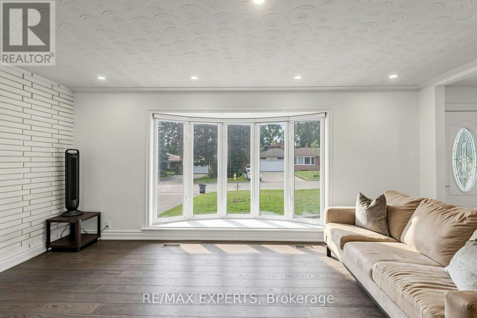 8 Longbridge Road, Vaughan, ON, L4J 1L5 - 7