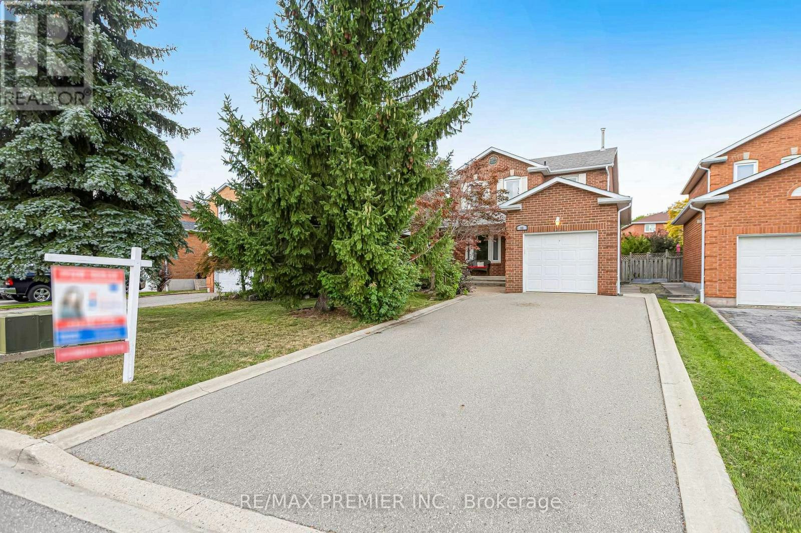 90 Pentland Crescent, Vaughan, ON, L6A 1T5