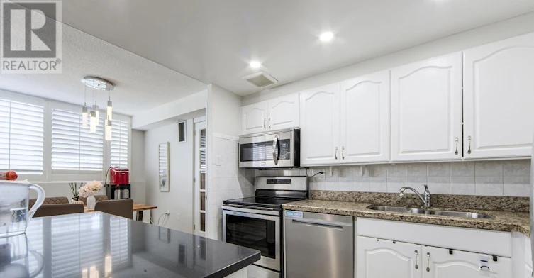 609-3590 Kaneff Crescent, Mississauga, ON, L5A 3X3 - 14