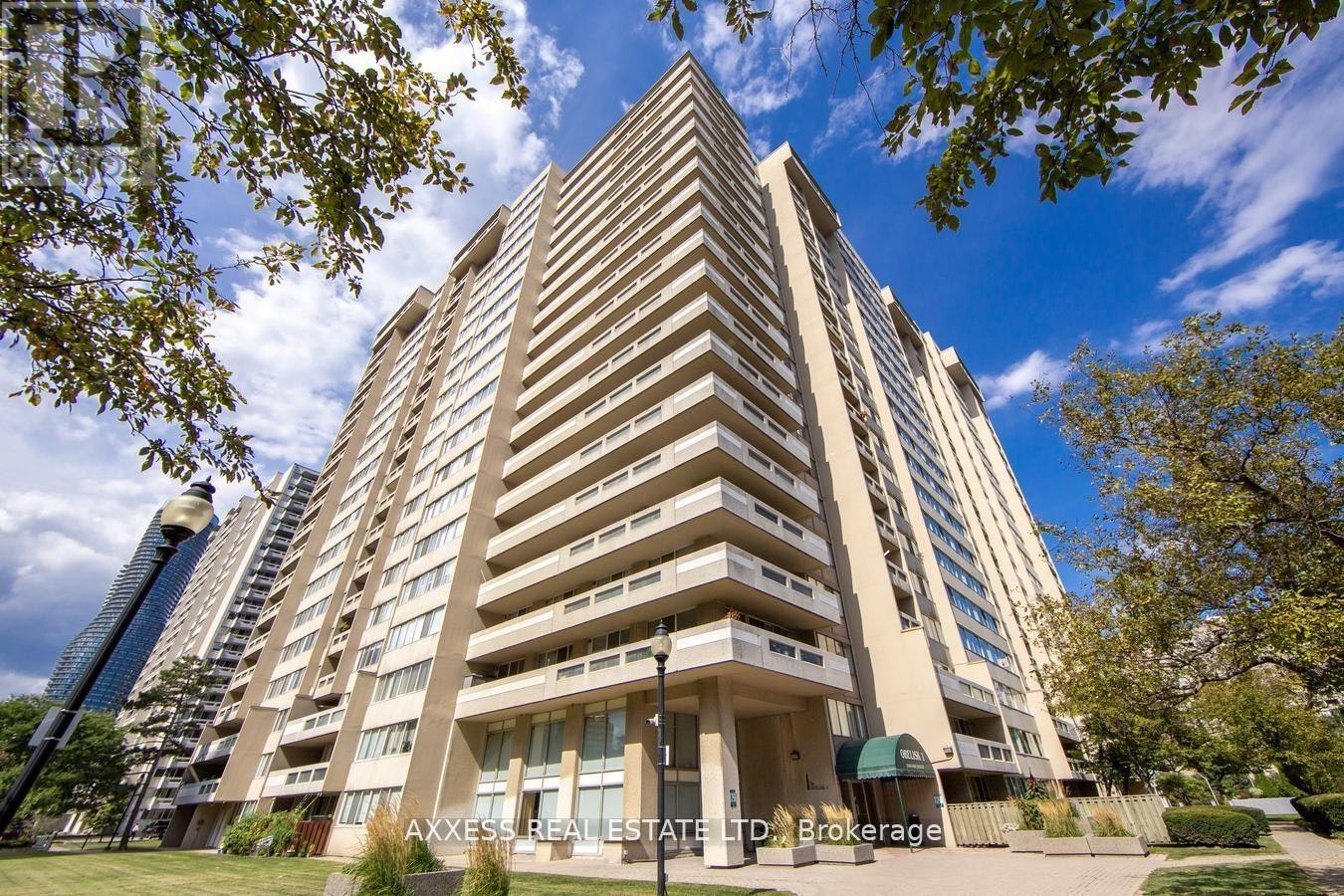 609-3590 Kaneff Crescent, Mississauga, ON, L5A 3X3 - 2