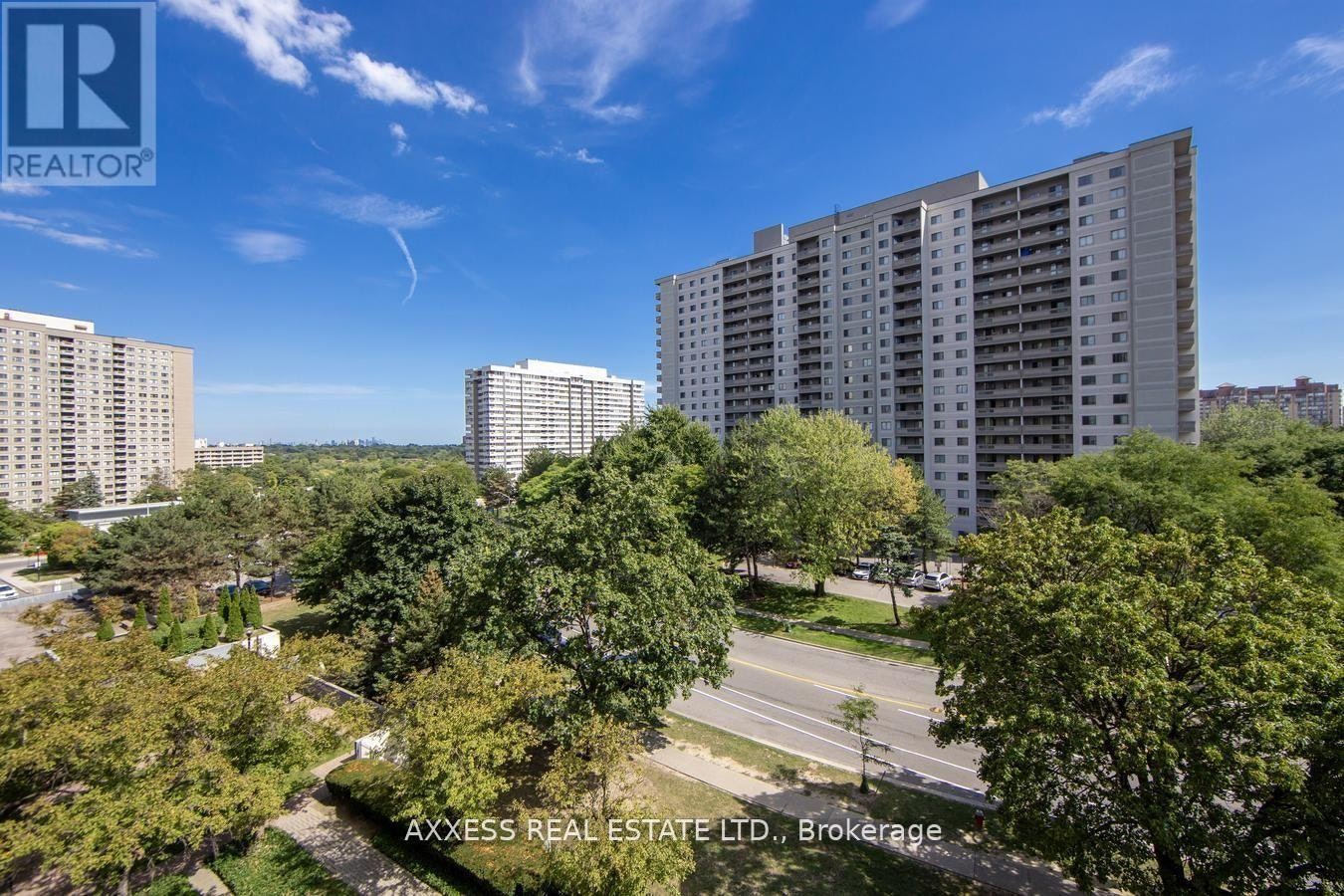 609-3590 Kaneff Crescent, Mississauga, ON, L5A 3X3 - 30