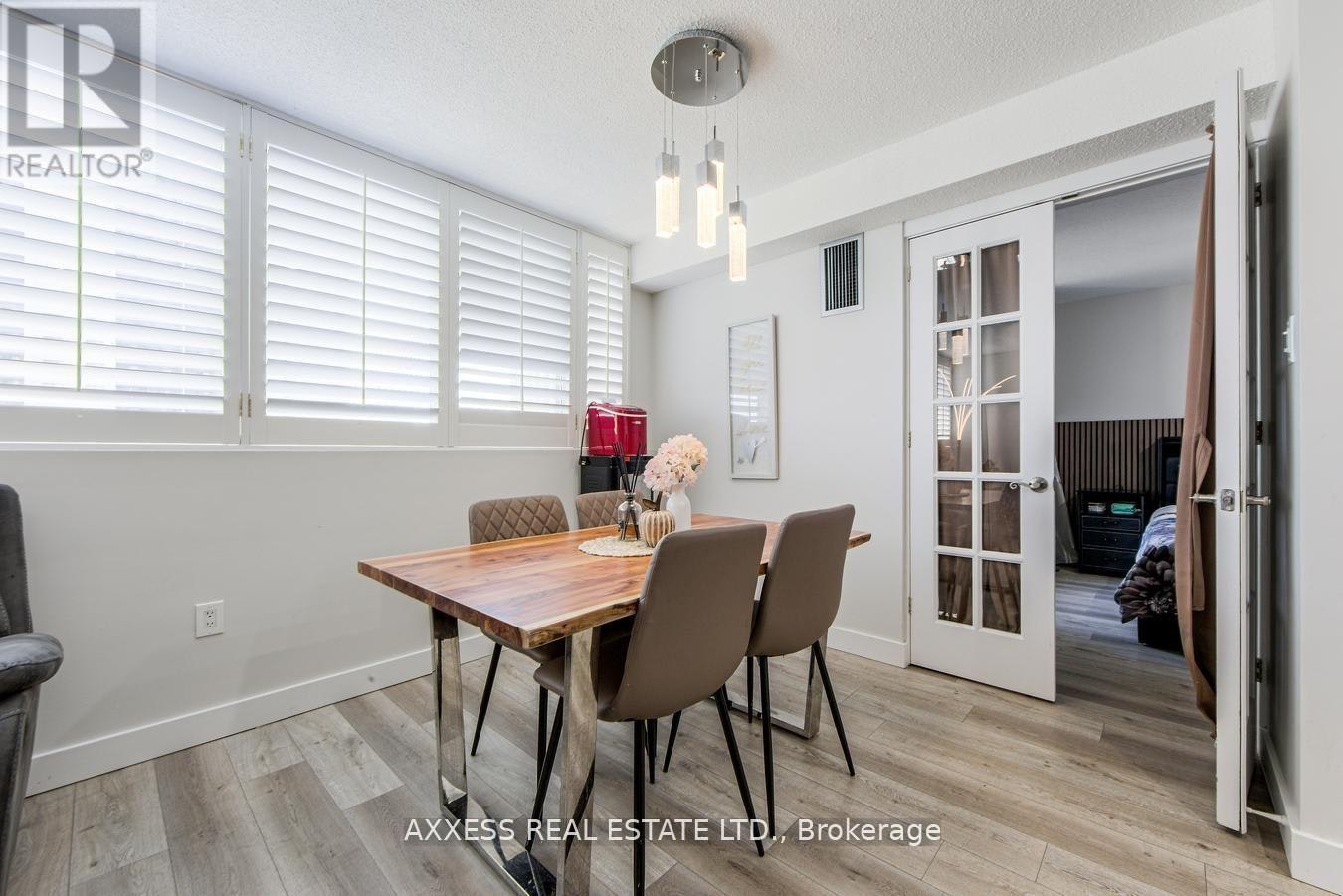 609-3590 Kaneff Crescent, Mississauga, ON, L5A 3X3 - 8