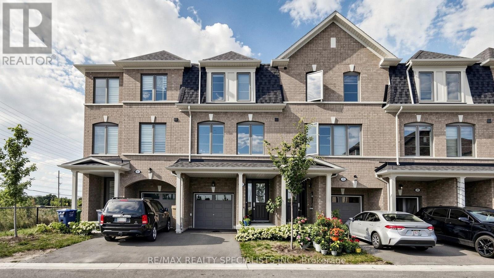 14 Bretlon Street, Brampton, ON, L6P 4N8