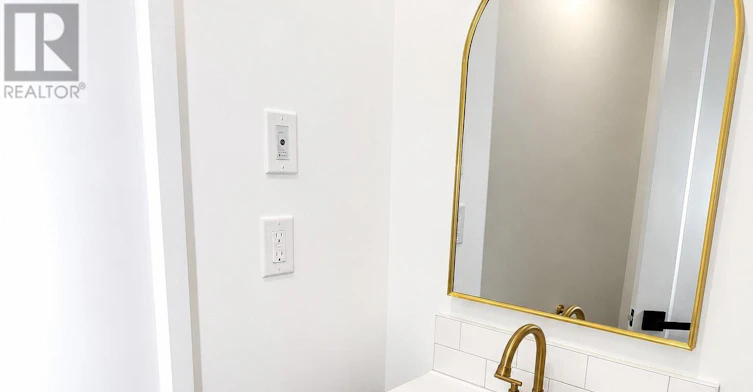 1 GS-17 White Avenue, Toronto, ON, M6N 1S7 - 8