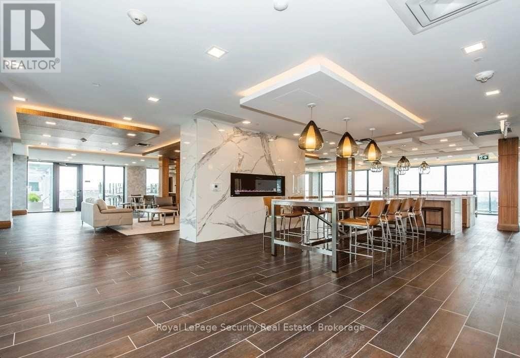 1916-30 Shore Breeze Drive, Toronto, ON, M8V 0J1 - 18