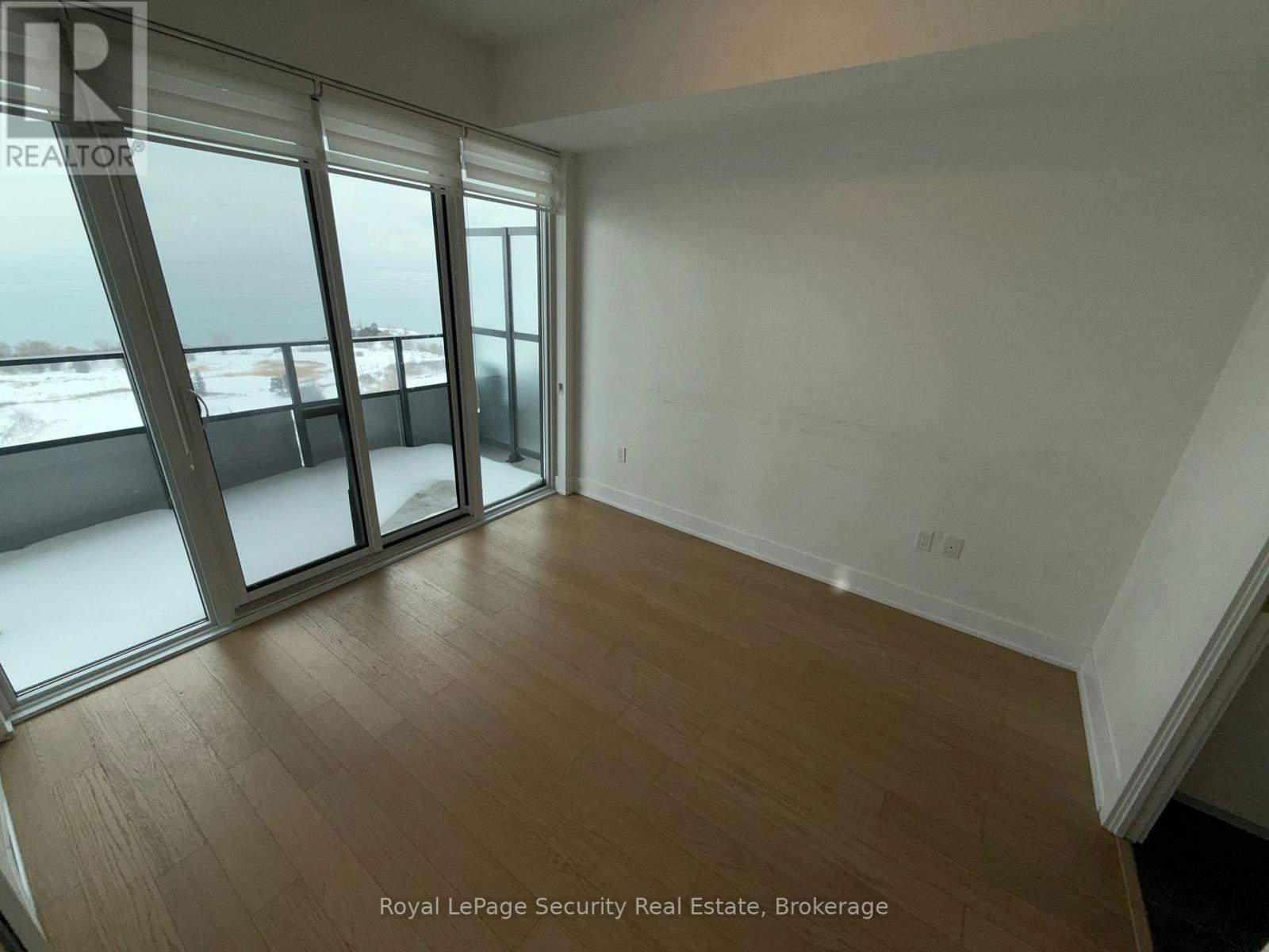 1916-30 Shore Breeze Drive, Toronto, ON, M8V 0J1 - 12