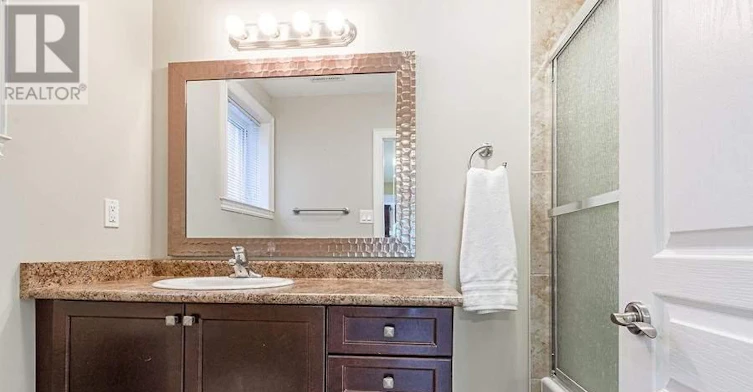 LOWER-5768 Whitehorn Avenue, Mississauga, ON, L5V 1W1 - 4