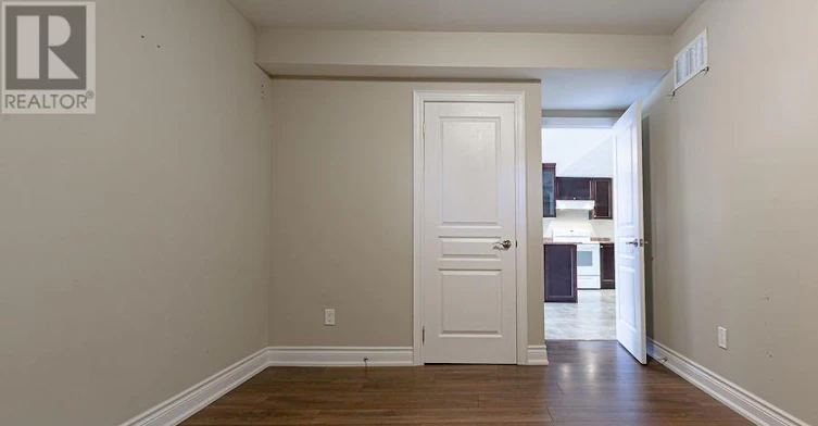 LOWER-5768 Whitehorn Avenue, Mississauga, ON, L5V 1W1 - 12
