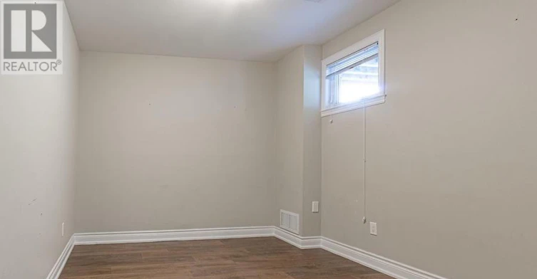 LOWER-5768 Whitehorn Avenue, Mississauga, ON, L5V 1W1 - 11