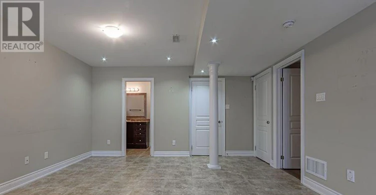 LOWER-5768 Whitehorn Avenue, Mississauga, ON, L5V 1W1 - 3