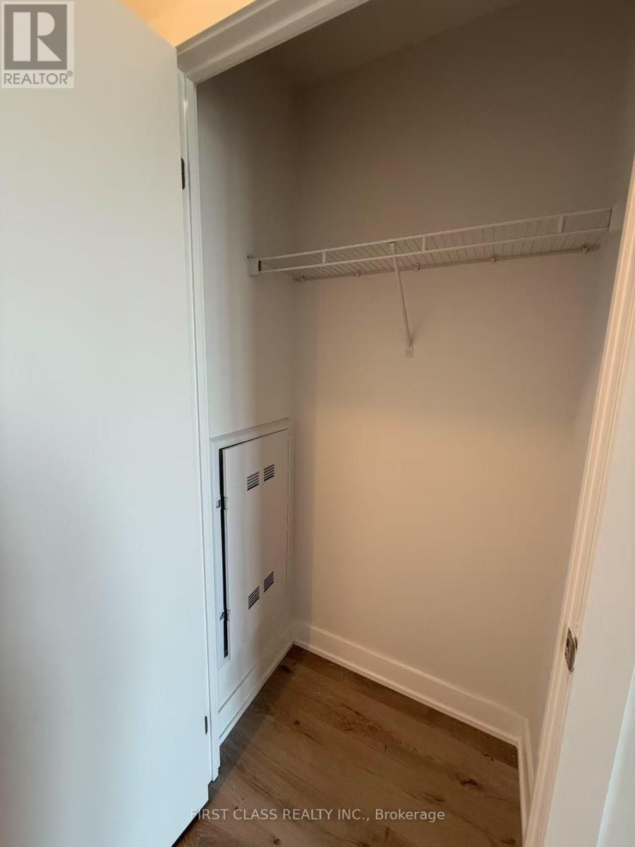 908-430 Square One Drive, Mississauga, ON, L5B 0L6 - 10