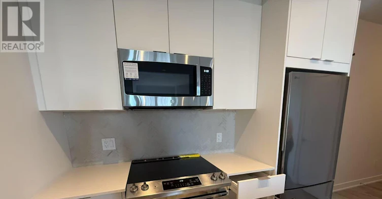 908-430 Square One Drive, Mississauga, ON, L5B 0L6 - 4