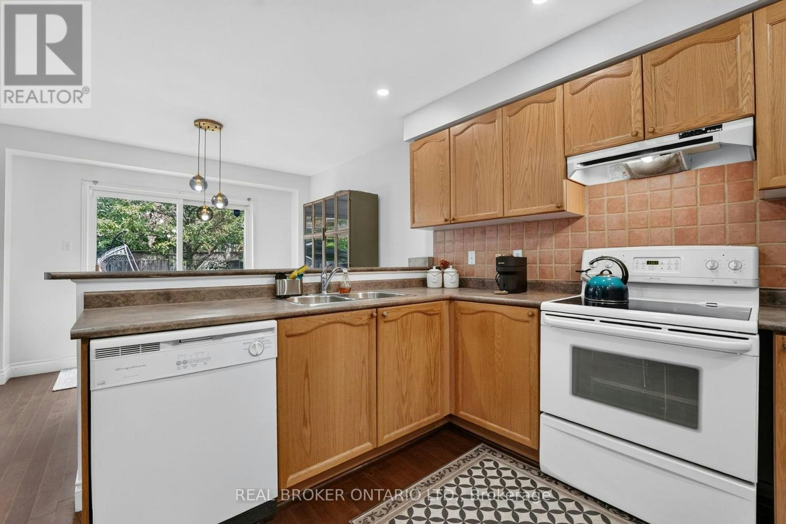 35 Belmont Boulevard, Halton Hills, ON, L7G 6B9 - 12