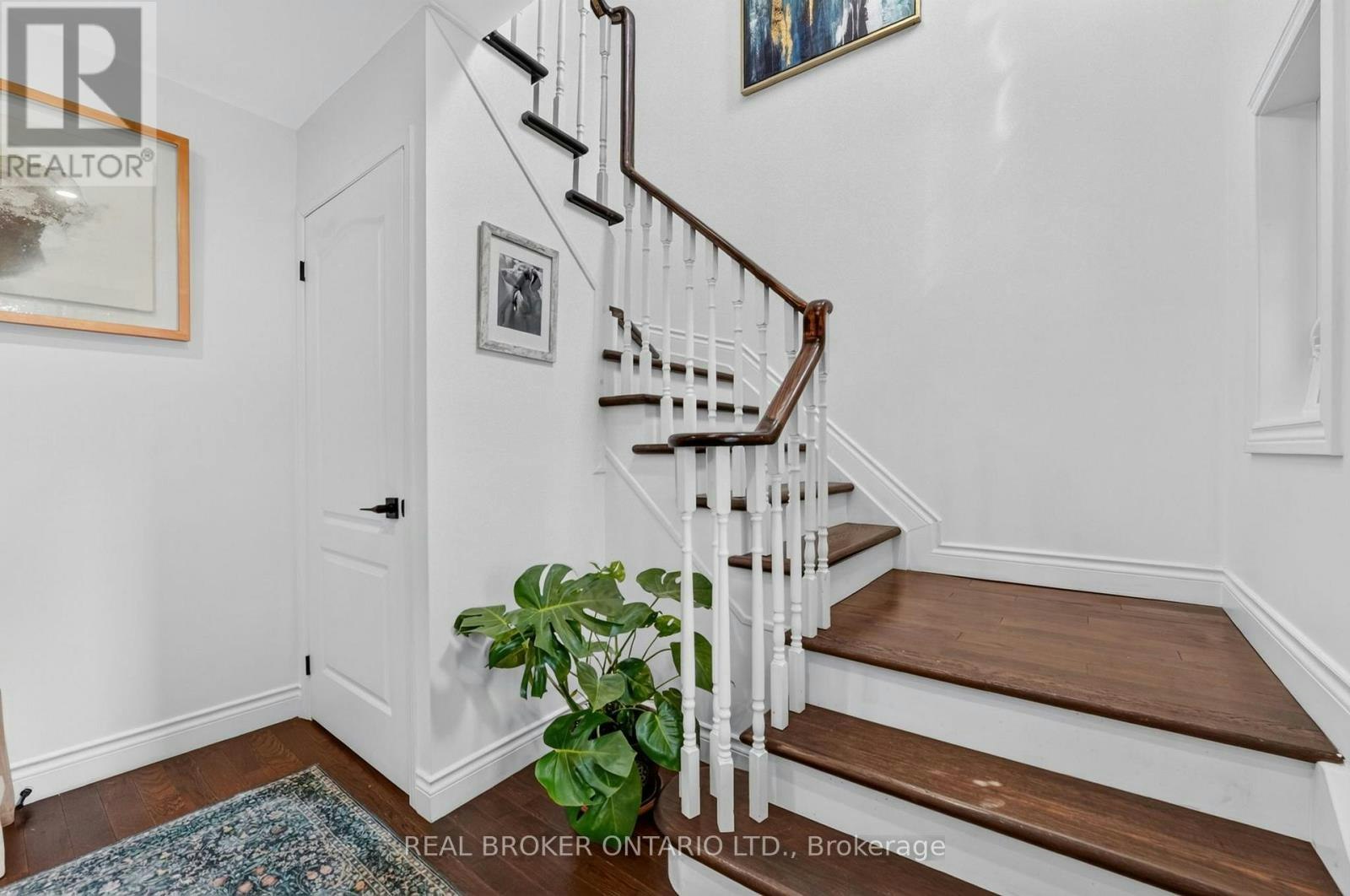 35 Belmont Boulevard, Halton Hills, ON, L7G 6B9 - 6
