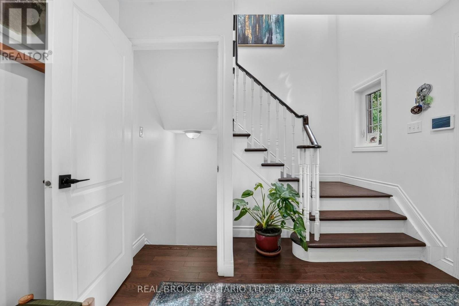35 Belmont Boulevard, Halton Hills, ON, L7G 6B9 - 35